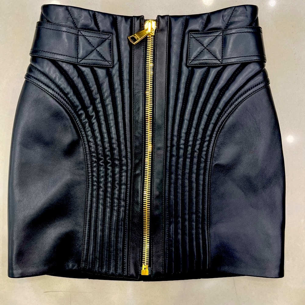 Exclusive Balmain Paris leather skirt, size 36, color black. New with tags.